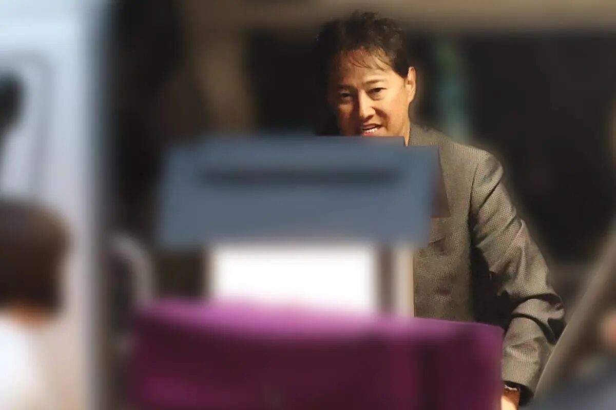 中居正広氏の代理人は誰？