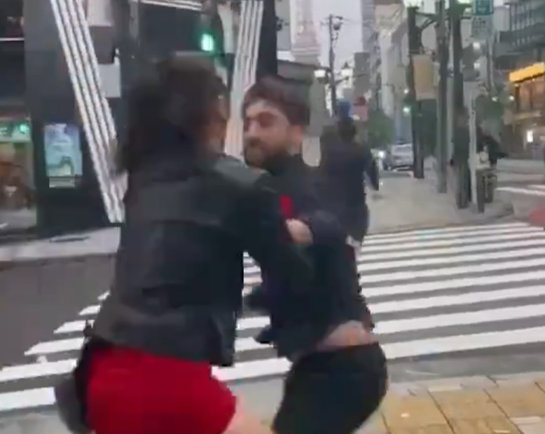 六本木 フランス人逮捕 20代女性 顔面殴打 全治3週間 弁当トラブル